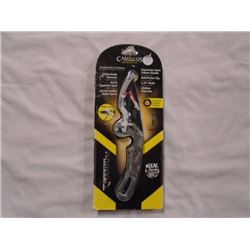 Camillus Dominator Titanium w Blade guard