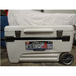 Igloo Marine Wheeled Cooler 104L