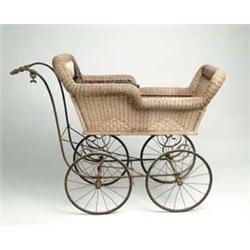 LARGE WICKER BABY CARRIAGE