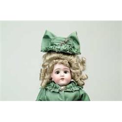16" GERMAN SHOULDER PLATE DOLL