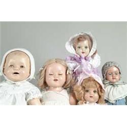 LOT OF 17 DOLLS