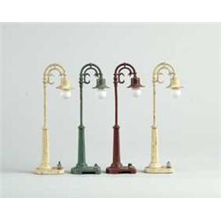 LOT OF 4 LIONEL STREET LAMPS