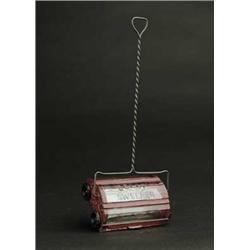 DOLLY CARPET SWEEPER CANDY CONTAINER