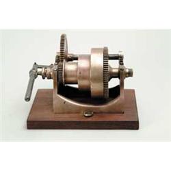 PATENT MODEL: GEAR REDUCTION FOR LATHE