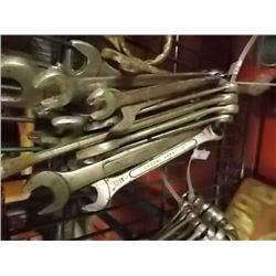 BUNDLE OF WRENCHES