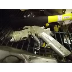 SPRAY GUN
