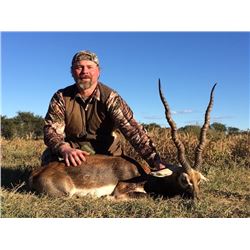 Argentina: Mapu Hunting Lodge - Quehue, La Pampa Province