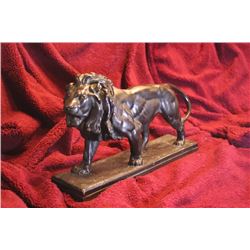“Lion Qui Marche” (Lion Walking) Sculpture By Antoine Louis Barye Replica.