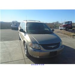 2002 - CHRYSLER TOWN AND COUNTRY