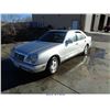 Image 2 : 1998 - MERCEDES BENZ E-CLASS