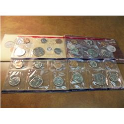 1985 & 1990 US MINT SETS P/D (WITH ENVELOPES)