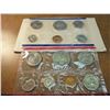 Image 2 : 1981 US MINT SET (UNC) P/D/S (WITH ENVELOPE) THIS IS AN OFFICIAL US PACKAGED P/D/S SET, IT DOES NOT 