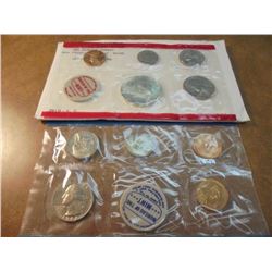 1968 US MINT SET (UNC) P/D/S (WITH ENVELOPE) 40% SILVER JOHN F. KENNEDY HALF DOLLAR, THIS IS AN OFFI