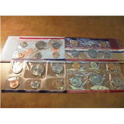 1984 & 1994 US MINT SETS P/D (WITH ENVELOPES)