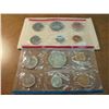 Image 2 : 1972 US MINT SET (UNC) P/D/S (WITH ENVELOPE) THIS IS AN OFFICIAL US PACKAGED P/D/S SET, IT DOES NOT 