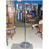 Image 1 : CHROME COAT TREE