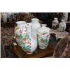Image 2 : 4 CHINESE VASES