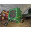 Image 2 : 2005 JOHN DEERE 567 ROUND BALER