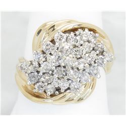 1.00ctw Diamond Ring - 14KT Yellow Gold