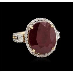 13.81ct Ruby and Diamond Ring - 14KT Yellow Gold