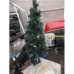 TREE - ASSORTED COLOR LIGHTS