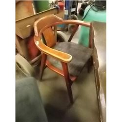 SOLID WOOD BUCKET CHAIR WITH PADDED SEAT - 1 X BID