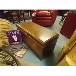 VINTAGE CEDAR LINED HOPECHEST - LANE CHEST