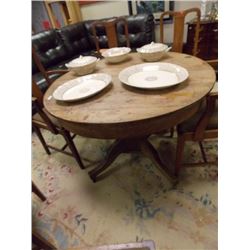 VICTORIAN ROUND DINING TABLE - NO LEAF - (LATE 1800'S TO EARLY 1900'S)