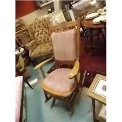 VINTAGE OAK ROCKING CHAIR