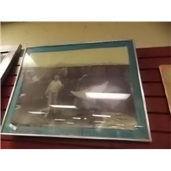 PICTURE - BOB HOPE AND ORCA - 3 TTL