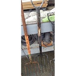 HAY FORK - D- HANDLE