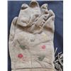 Image 4 : Antique Canadian Gloves
