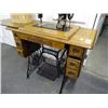 Image 4 : Singer Sewing Machine w/Table