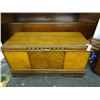 Image 1 : Cedar Chest