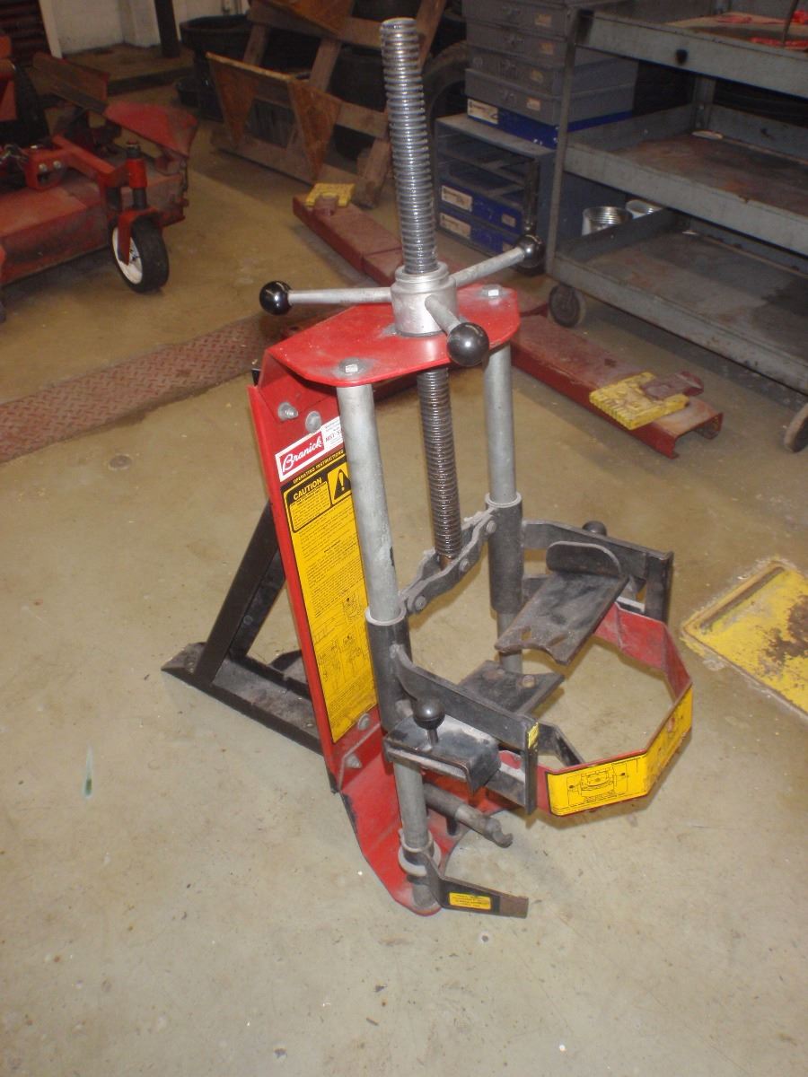 Branick MacPherson Strut Spring Compressor