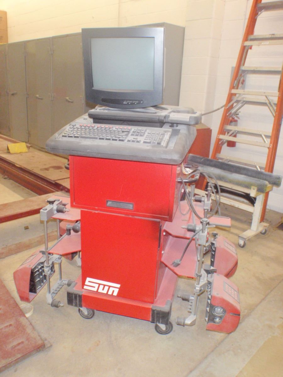 Hunter RL Alignment Rack w/ Sun Alignment Center - BTM Industrial