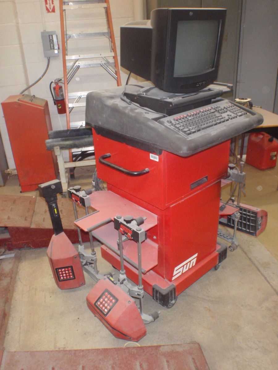 Hunter RL Alignment Rack w/ Sun Alignment Center - BTM Industrial