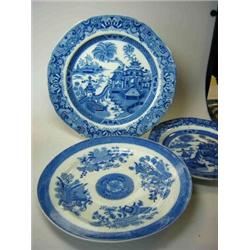 Three early 19th century blue and white plates, two attributed to Job Ridgway and printed with palm.