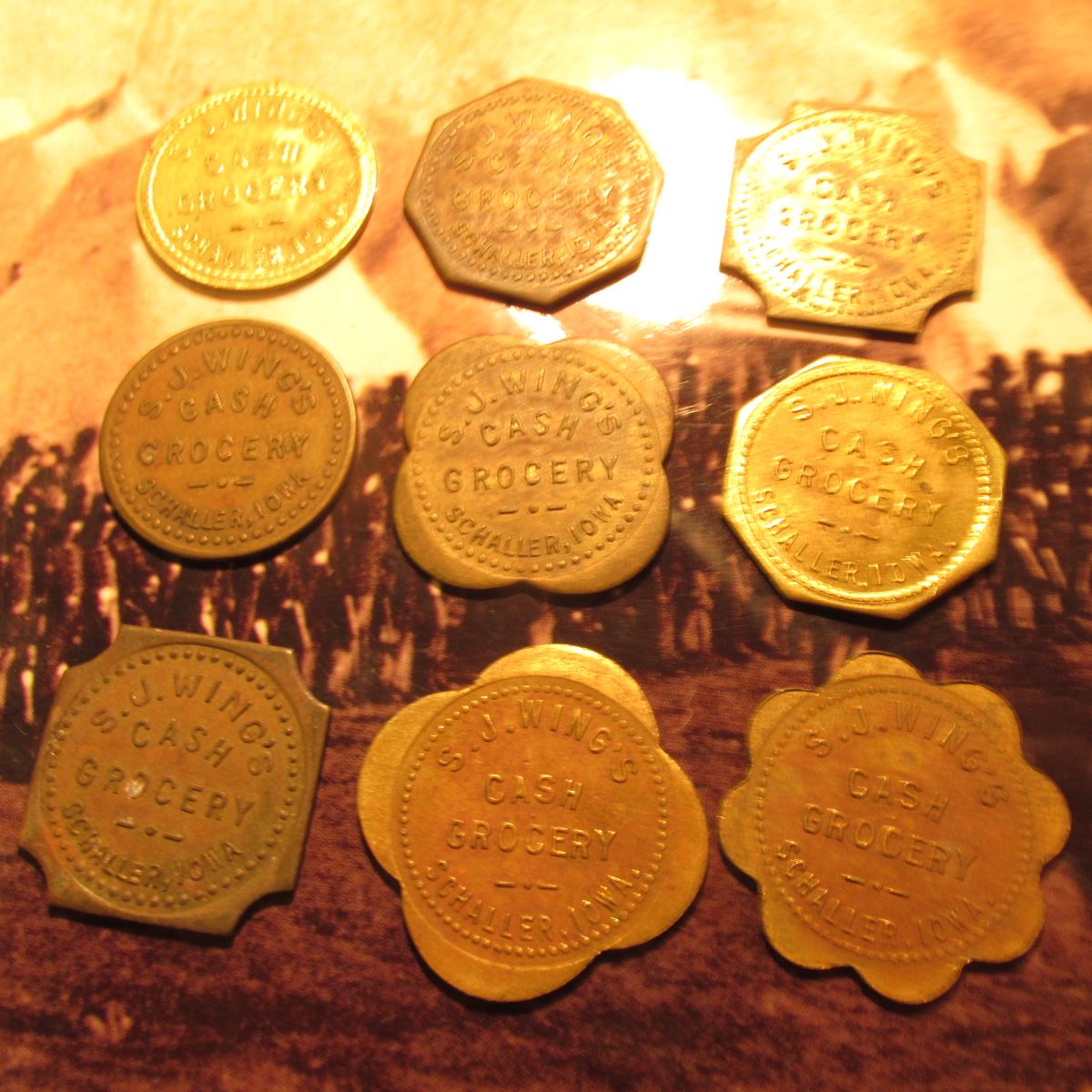 (9) Different varieties "S.J. Wings/Cash/Grocery/Schaller, Iowa