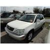 Image 1 : 2001 Lexus RX300 5-Dr. SUV