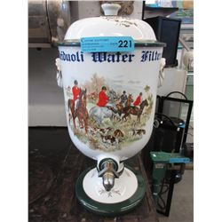 Glazed porcelain water dispenser