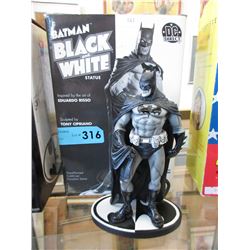 Batman "Black & White" porcelain statue