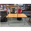 Image 1 : A wood table & a desk
