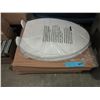 Image 1 : 3 New plastic toilet seats