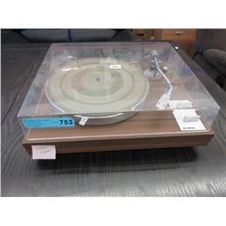 Yamaha turntable - used