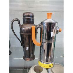 2 Vintage beverage servers