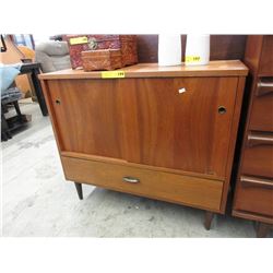 Vintage entertainment cabinet & contents