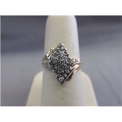 10KT Yellow Gold Diamond Cluster Ring