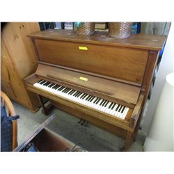 Vintage - Oak "Homer" Piano