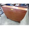Image 1 : Mid-Century Modern Teak "Gate Leg" Table